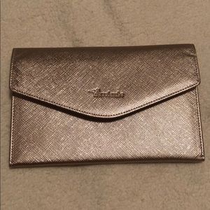 Travelambo Rose gold women’s clutch